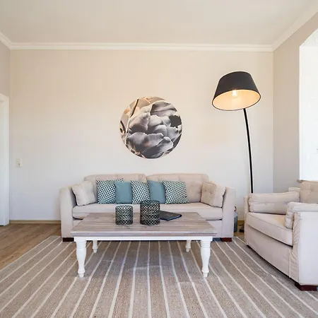 Appartement Albertine App 01 *